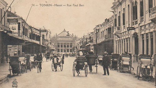 Từ đầu thế kỷ trước, giá xe ở Hà Nội đã cao ngất ngưởng nên không có nhiều xe hơi trên phố.